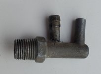 78 231 V6 Vacuum Fitting